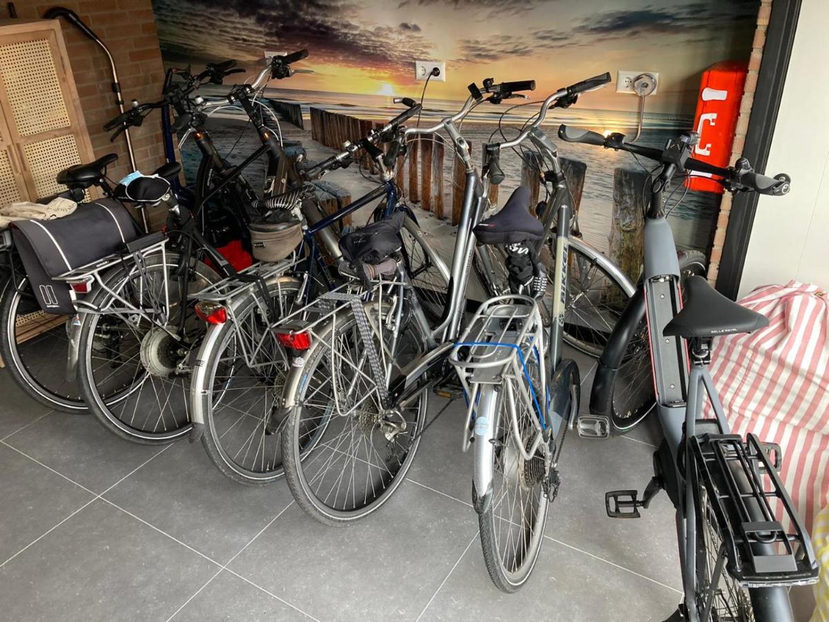 B&B With Or Without De Schuur Zierikzee Esterno foto